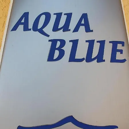 Aqua Blue Sea View Penthouse شقة *