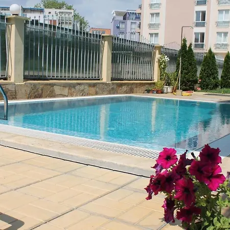 Aqua Blue Sea View Penthouse Apartment *